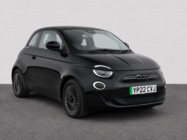 View our Fiat 500e 42kWh Icon Hatchback 3dr Electric Auto (118 ps)