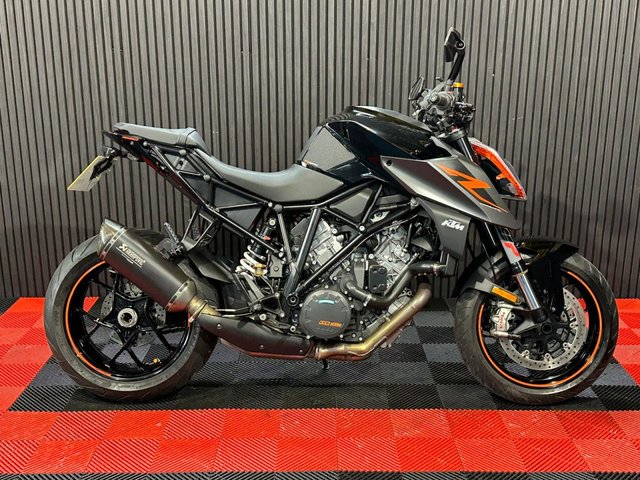 View our KTM 1290 Super Duke R