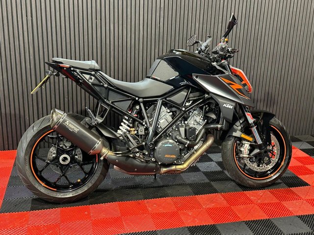 View our KTM 1290 Super Duke R