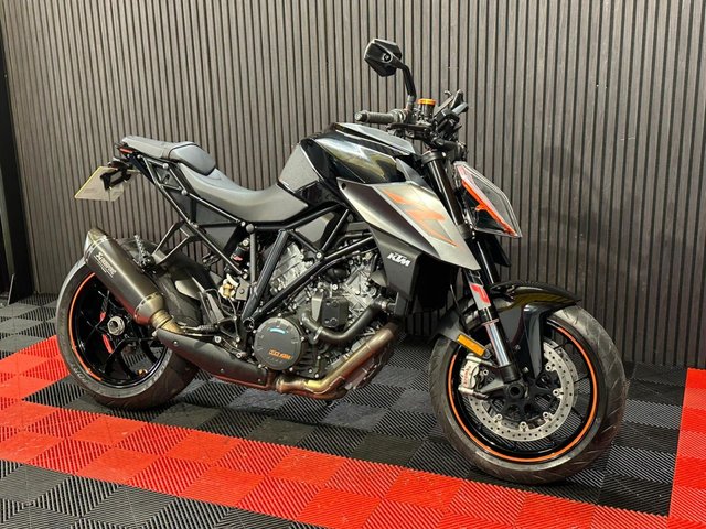 View our KTM 1290 Super Duke R