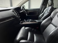 USED 2016 16 VOLVO XC90 2.0h T8 Twin Engine 9.2kWh Inscription SUV 5dr Petrol Plug-in Hybrid Geartronic 4WD Euro 6 (s/s) (407 ps) ++ 4WD + CARPLAY ++