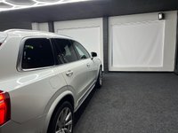 USED 2016 16 VOLVO XC90 2.0h T8 Twin Engine 9.2kWh Inscription SUV 5dr Petrol Plug-in Hybrid Geartronic 4WD Euro 6 (s/s) (407 ps) ++ 4WD + CARPLAY ++