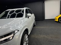 USED 2016 16 VOLVO XC90 2.0h T8 Twin Engine 9.2kWh Inscription SUV 5dr Petrol Plug-in Hybrid Geartronic 4WD Euro 6 (s/s) (407 ps) ++ 4WD + CARPLAY ++