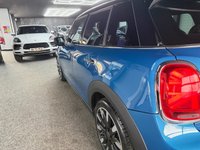 USED 2022 72 MINI HATCH 1.5 Cooper Exclusive Hatchback 5dr Petrol Steptronic Euro 6 (s/s) (136 ps) AMBIAINT LIGHTING + HEATED SEATS
