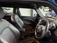 USED 2022 72 MINI HATCH 1.5 Cooper Exclusive Hatchback 5dr Petrol Steptronic Euro 6 (s/s) (136 ps) AMBIAINT LIGHTING + HEATED SEATS