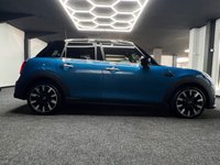 USED 2022 72 MINI HATCH 1.5 Cooper Exclusive Hatchback 5dr Petrol Steptronic Euro 6 (s/s) (136 ps) AMBIAINT LIGHTING + HEATED SEATS