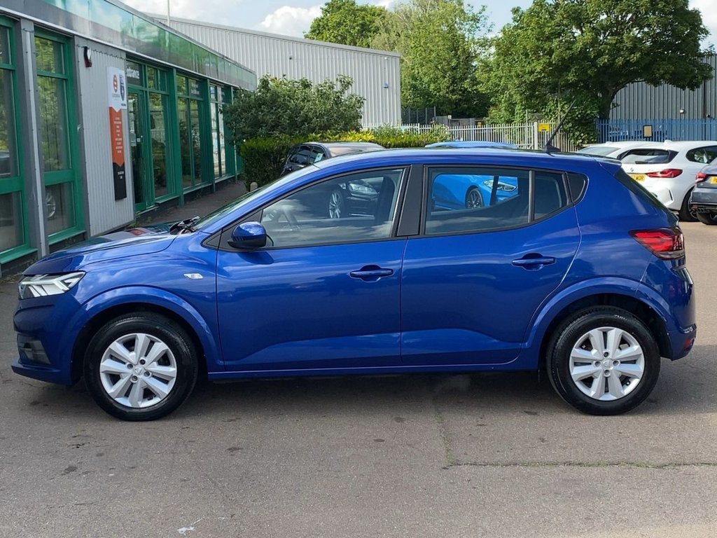 USED 2022 22 DACIA SANDERO 1.0 TCe Comfort Hatchback 5dr Bi Fuel Manual Euro 6 (s/s) (100 ps) KEYLESS+CAMERA+R/SENSOR+1OWNER