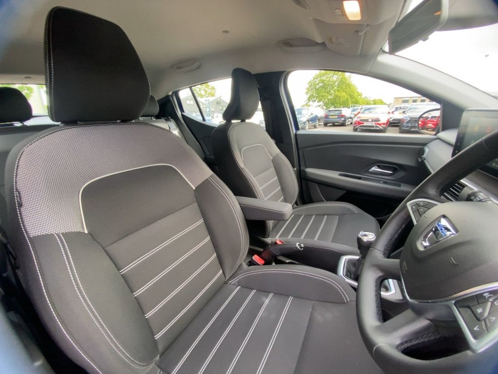 USED 2022 22 DACIA SANDERO 1.0 TCe Comfort Hatchback 5dr Bi Fuel Manual Euro 6 (s/s) (100 ps) KEYLESS+CAMERA+R/SENSOR+1OWNER