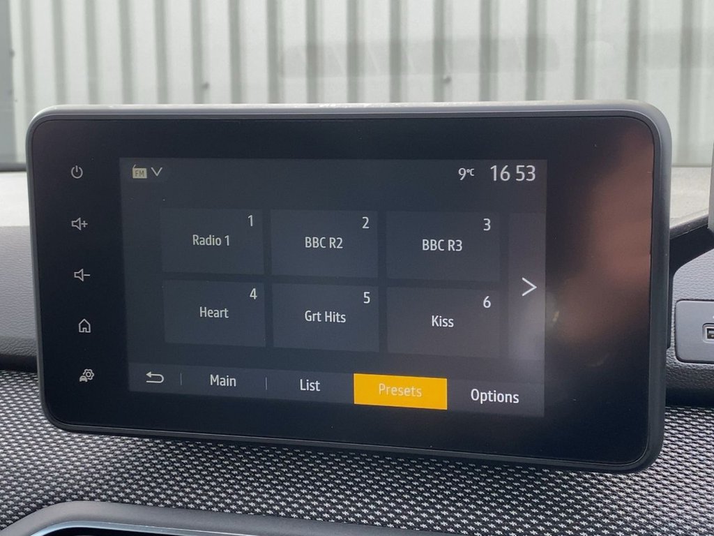 USED 2022 22 DACIA SANDERO 1.0 TCe Comfort Hatchback 5dr Bi Fuel Manual Euro 6 (s/s) (100 ps) KEYLESS+CAMERA+R/SENSOR+1OWNER