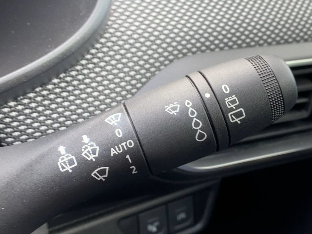 USED 2022 22 DACIA SANDERO 1.0 TCe Comfort Hatchback 5dr Bi Fuel Manual Euro 6 (s/s) (100 ps) KEYLESS+CAMERA+R/SENSOR+1OWNER