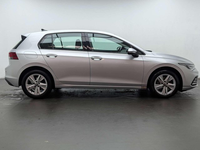 USED 2023 23 VOLKSWAGEN GOLF 1.5 Golf Life TSi 5dr CLICK+COLLECT / HOME DELIVERY