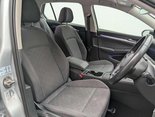 USED 2023 23 VOLKSWAGEN GOLF 1.5 Golf Life TSi 5dr CLICK+COLLECT / HOME DELIVERY