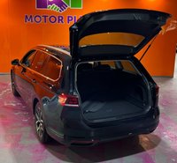 USED 2022 72 VOLKSWAGEN PASSAT 1.5 TSI EVO SEL Estate 5dr Petrol DSG Euro 6 (s/s) (150 ps) 17" Alloys. Black Leather.