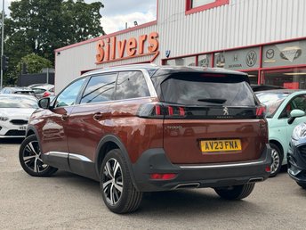 View our PEUGEOT 5008