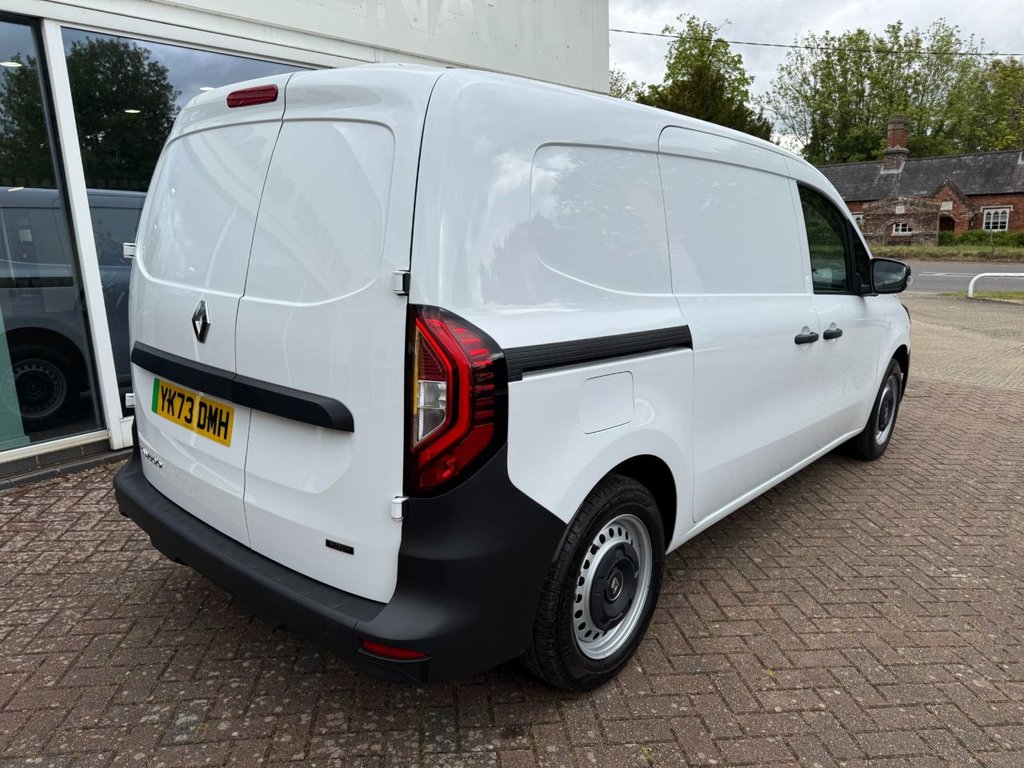 USED 2023 73 RENAULT KANGOO L2 E-Tech LL21 90kW 44kWh Start 6dr Van 