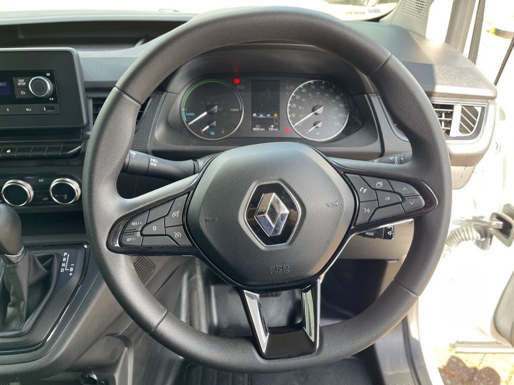 USED 2024 24 RENAULT KANGOO L2 E-Tech LL21 90kW 44kWh Start 6dr Van 