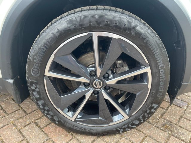 View our NISSAN QASHQAI