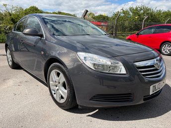 2013 VAUXHALL INSIGNIA 1.8 16V Exclusiv Hatchback 5dr Petrol Manual Euro 5 * 8 SERVICE STAMPS, 2 KEYS, 2 OWNERS FROM NEW* &pound;2695.00