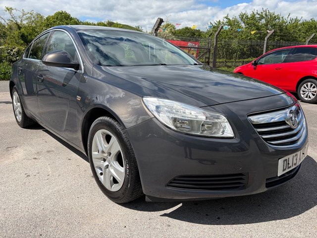 View our Vauxhall Insignia 1.8 16V Exclusiv Hatchback 5dr Petrol Manual Euro 5 * 8 SERVICE STAMPS, 2 KEYS, 2 OWNERS FROM NEW*