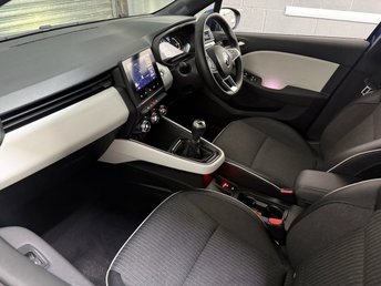 View our RENAULT CLIO