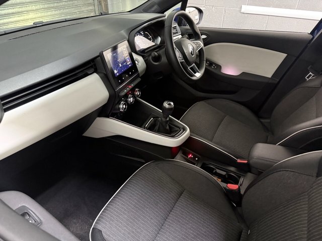 View our RENAULT CLIO