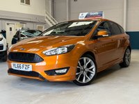 USED 2017 66 FORD FOCUS 1.0T EcoBoost ST-Line Hatchback 5 door Petrol Manual Euro 6 in orange BLUETOOTH+PRIVACY GLASS+CD PLAYER