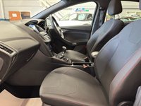 USED 2017 66 FORD FOCUS 1.0T EcoBoost ST-Line Hatchback 5 door Petrol Manual Euro 6 in orange BLUETOOTH+PRIVACY GLASS+CD PLAYER