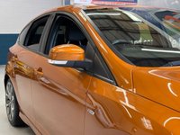 USED 2017 66 FORD FOCUS 1.0T EcoBoost ST-Line Hatchback 5 door Petrol Manual Euro 6 in orange BLUETOOTH+PRIVACY GLASS+CD PLAYER