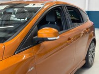 USED 2017 66 FORD FOCUS 1.0T EcoBoost ST-Line Hatchback 5 door Petrol Manual Euro 6 in orange BLUETOOTH+PRIVACY GLASS+CD PLAYER