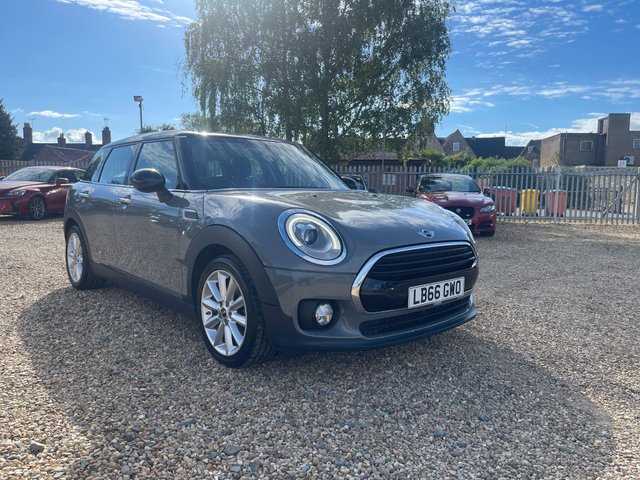 View our MINI CLUBMAN