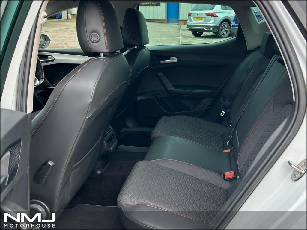 USED 2020 70 SEAT LEON 1.4 eHybrid 12.8kWh FR DSG Euro 6 (s/s) 5dr 9.9%APR PARK ASSIST CARPLAY