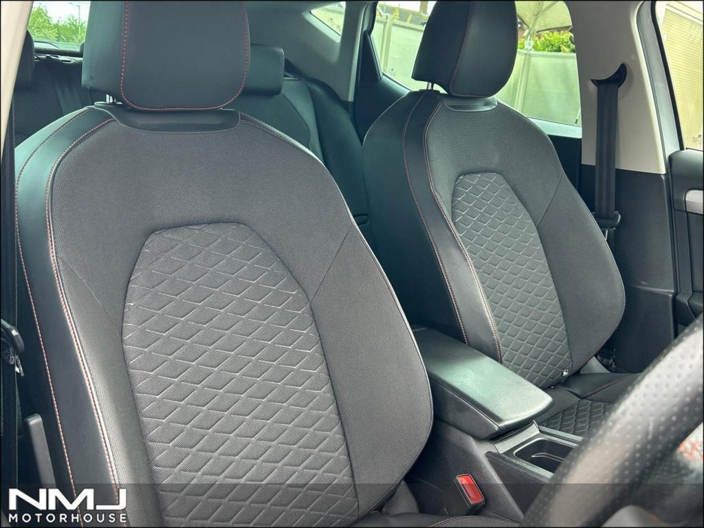 USED 2020 70 SEAT LEON 1.4 eHybrid 12.8kWh FR DSG Euro 6 (s/s) 5dr 9.9%APR PARK ASSIST CARPLAY