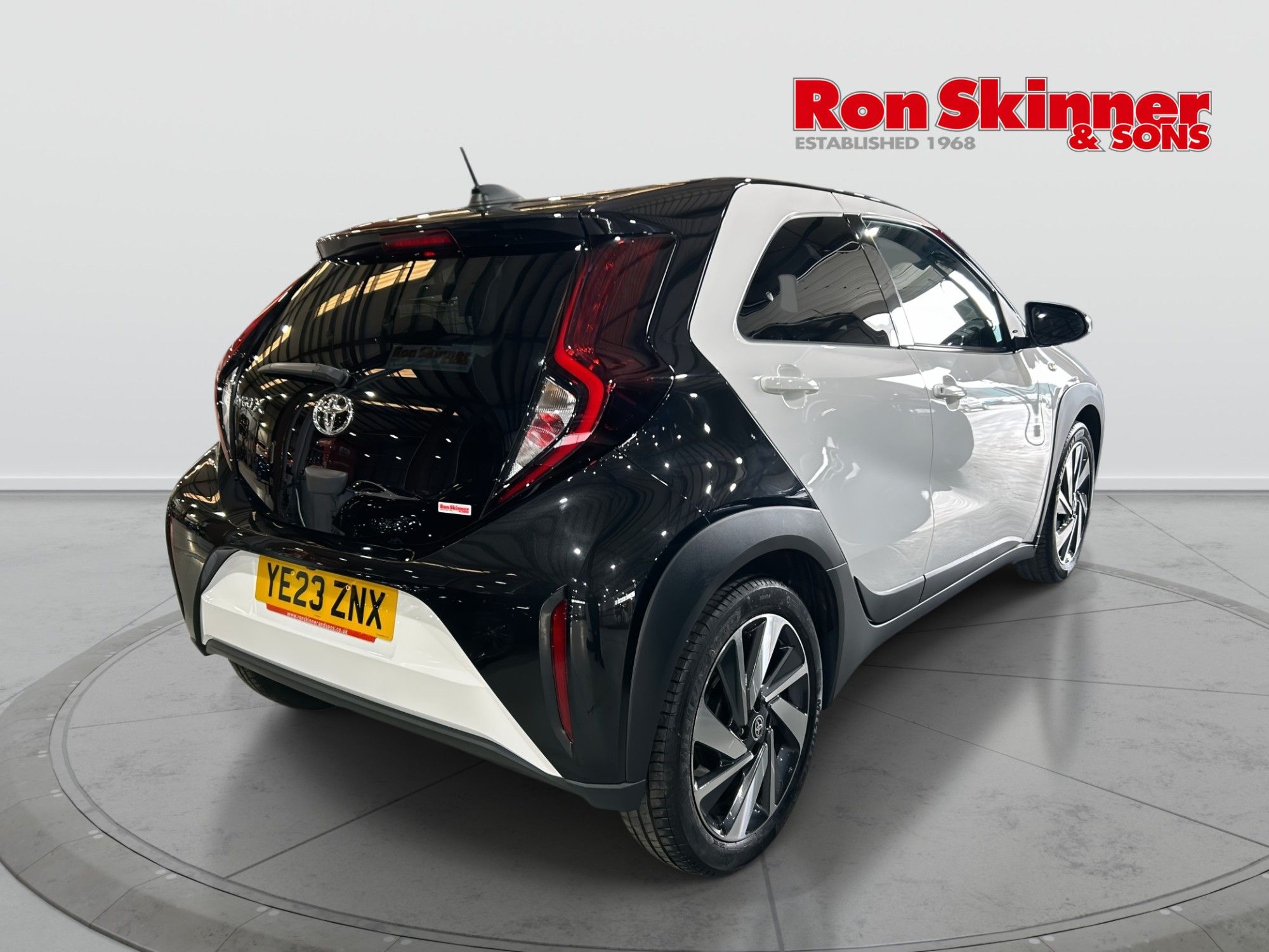 USED 2023 23 TOYOTA AYGO X 1.0 VVT-i Edge Hatchback 5dr Petrol x-shift Euro 6 (s/s) (72 ps) 