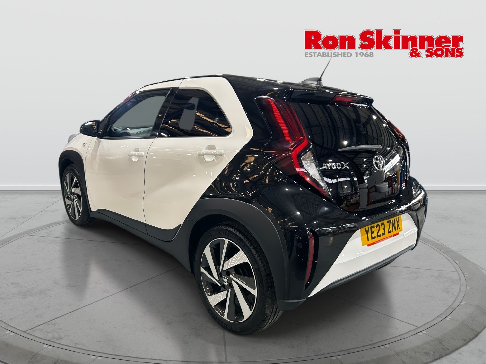 USED 2023 23 TOYOTA AYGO X 1.0 VVT-i Edge Hatchback 5dr Petrol x-shift Euro 6 (s/s) (72 ps) 