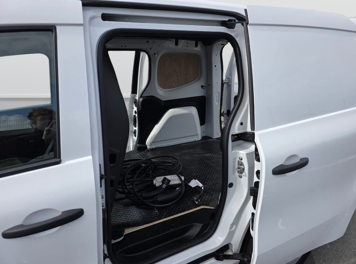 USED 2024 24 NISSAN TOWNSTAR 45kWh Acenta Panel Van 6dr Electric Auto L1 (122 ps) 