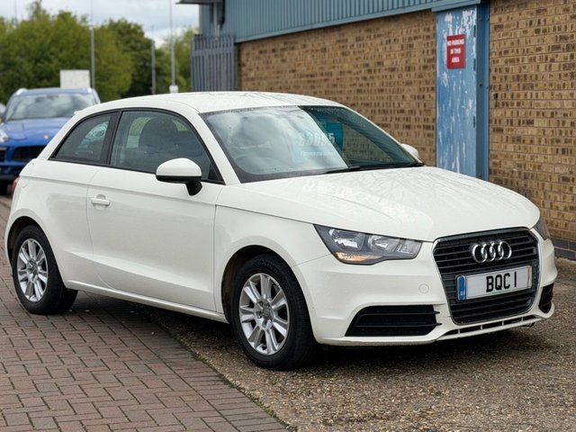 View our Audi A1 1.6 TDI SE Hatchback 3dr Diesel Manual Euro 5 (s/s) (105 ps)