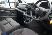 USED 2023 73 RENAULT TRAFIC 2.0 dCi Blue LL30 Start L2 H1 Euro 6 (130 ps) 
