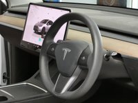 USED 2022 72 TESLA MODEL Y (Dual Motor) Long Range SUV 5dr Electric Auto 4WDE (384 bhp) SAT NAV LEATHER HEATED SEATS PARKING CAMERA CRUISE CONTROL GENUINE LOW MILEAGE 1 OWNER WARRANTY