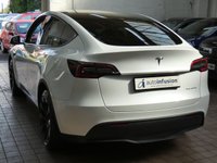 USED 2022 72 TESLA MODEL Y (Dual Motor) Long Range SUV 5dr Electric Auto 4WDE (384 bhp) SAT NAV LEATHER HEATED SEATS PARKING CAMERA CRUISE CONTROL GENUINE LOW MILEAGE 1 OWNER WARRANTY