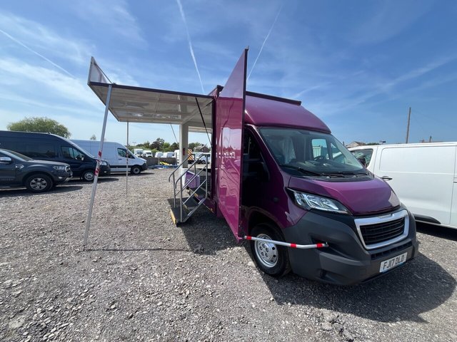 View our PEUGEOT BOXER