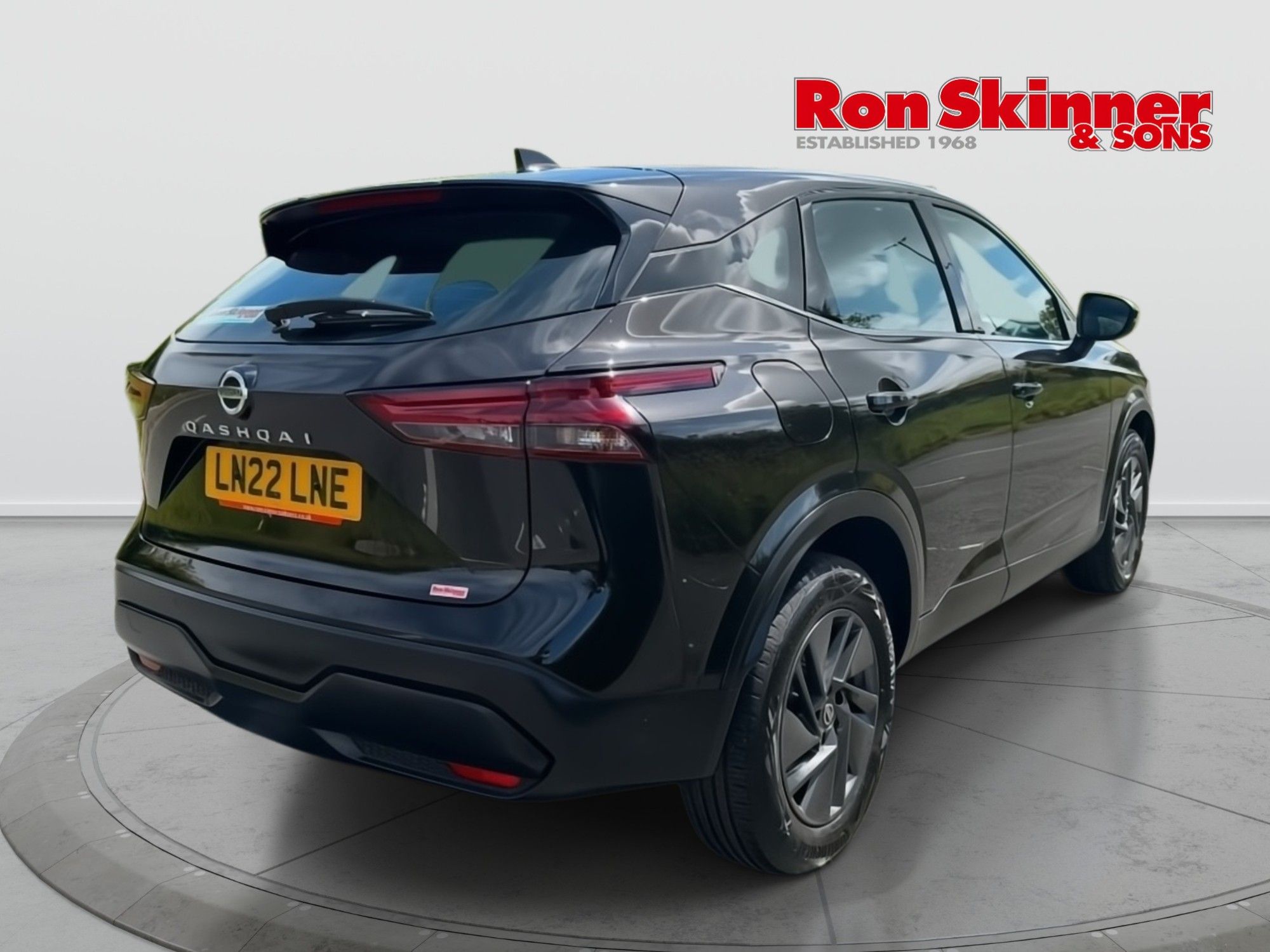 USED 2022 22 NISSAN QASHQAI 1.3 DIG-T MHEV Acenta Premium SUV 5dr Petrol Hybrid Manual Euro 6 (s/s) (140 ps) 