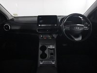 USED 2021 21 HYUNDAI KONA 64kWh Premium SUV 5dr Electric Auto (10.5kW Charger) (204 ps) 
