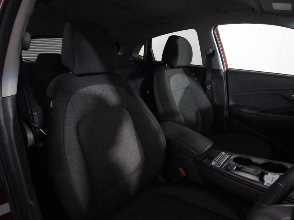 USED 2021 21 HYUNDAI KONA 64kWh Premium SUV 5dr Electric Auto (10.5kW Charger) (204 ps) 