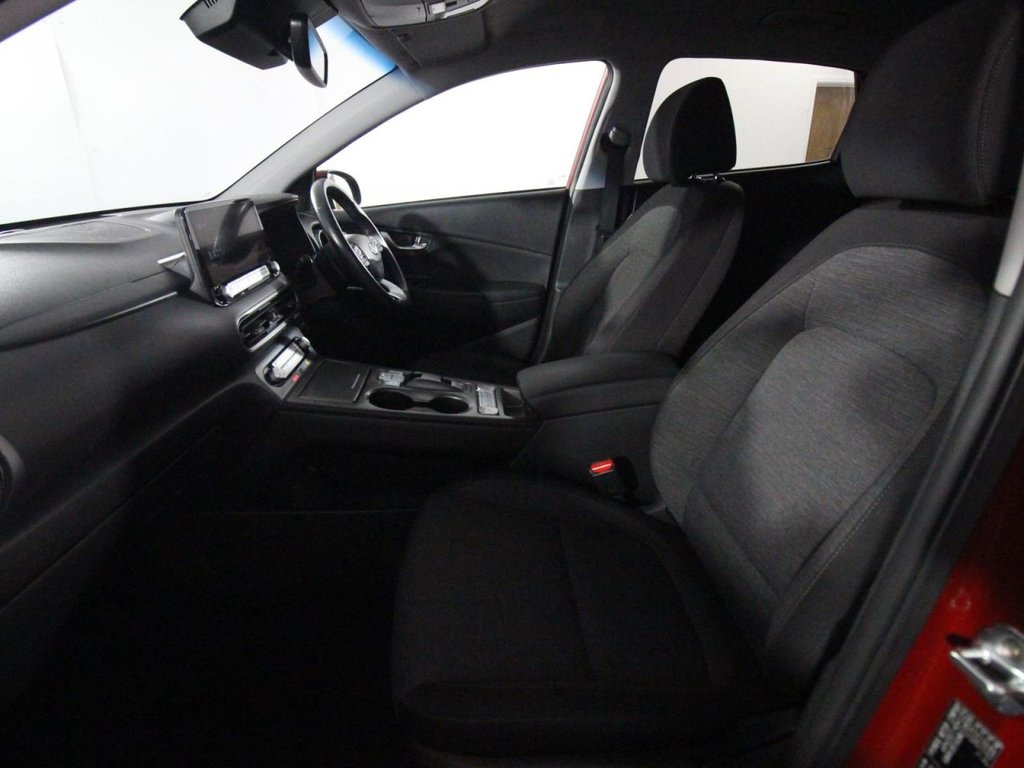USED 2021 21 HYUNDAI KONA 64kWh Premium SUV 5dr Electric Auto (10.5kW Charger) (204 ps) 