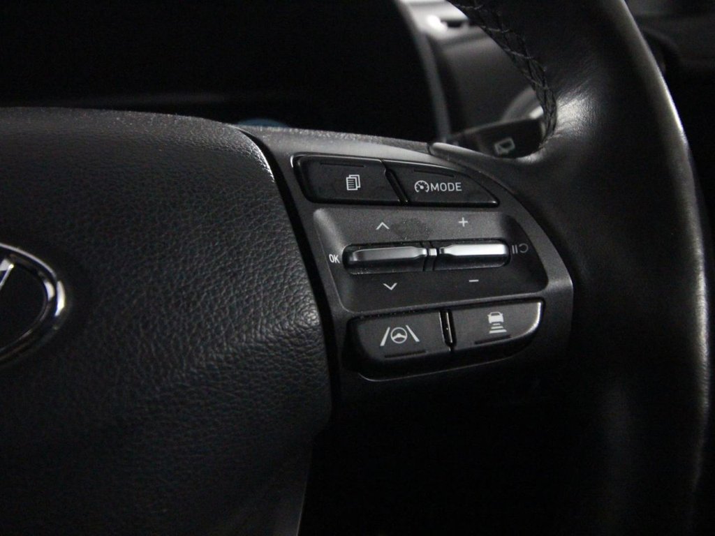 USED 2021 21 HYUNDAI KONA 64kWh Premium SUV 5dr Electric Auto (10.5kW Charger) (204 ps) 