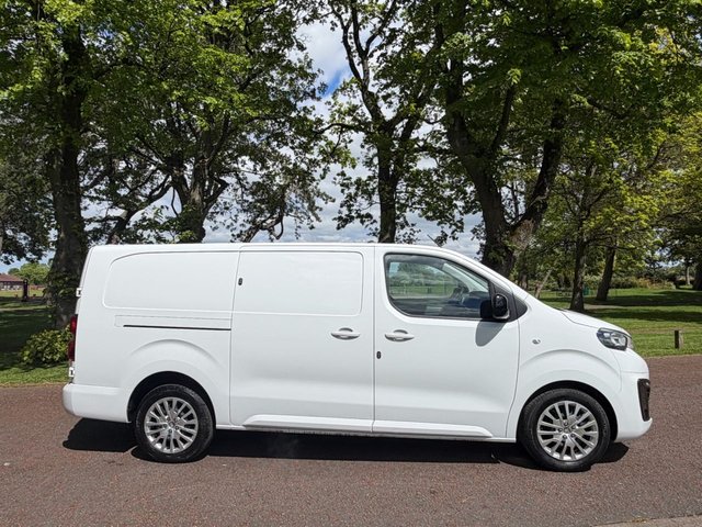 View our PEUGEOT EXPERT