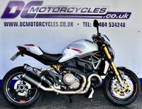 2015 DUCATI Monster 1200 S Naked (145 ps) &pound;7995.00