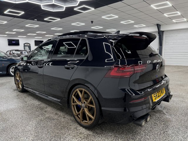 View our VOLKSWAGEN GOLF