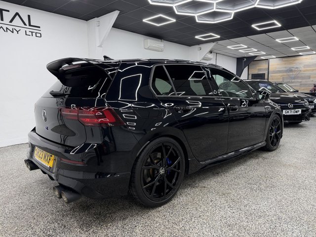View our VOLKSWAGEN GOLF