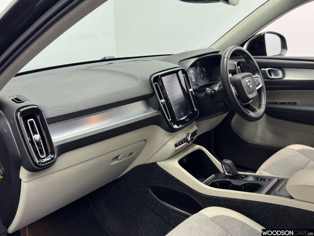 View our VOLVO XC40